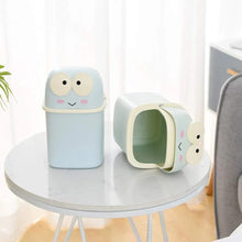 Load image into Gallery viewer, Big Eye Frog Desk Accessory - Tinyminymo