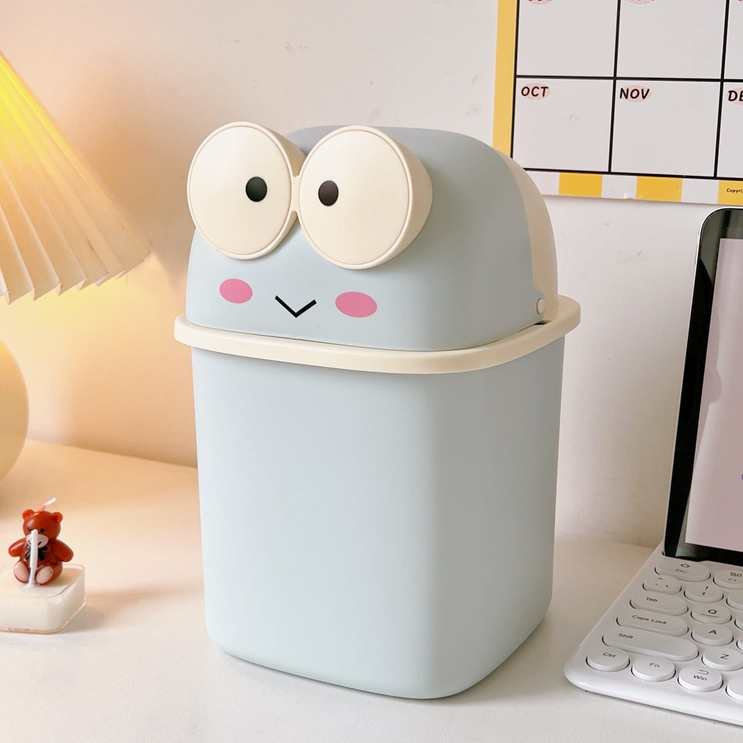 Big Eye Frog Desk Accessory - Tinyminymo
