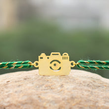 Load image into Gallery viewer, Camera Metal Rakhi - Tinyminymo