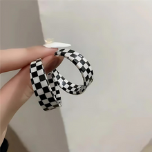 Load image into Gallery viewer, Chessboard Hoop Earring - Tinyminymo