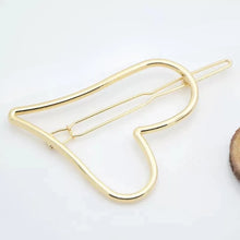 Load image into Gallery viewer, Heart Design Hair Pin - Tinyminymo