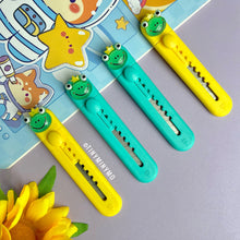 Load image into Gallery viewer, Frog Charm Paper Cutter - Tinyminymo