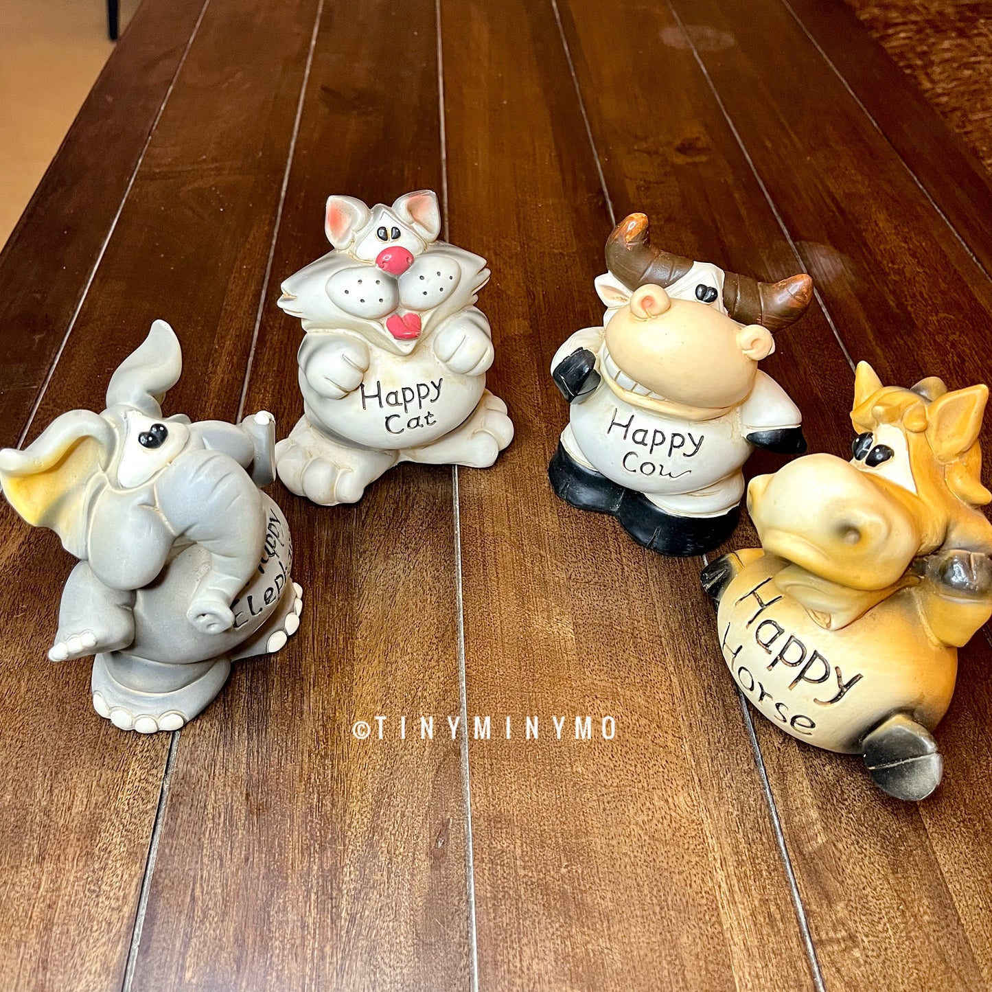 Happy Animal Resin Piggy Bank - Tinyminymo