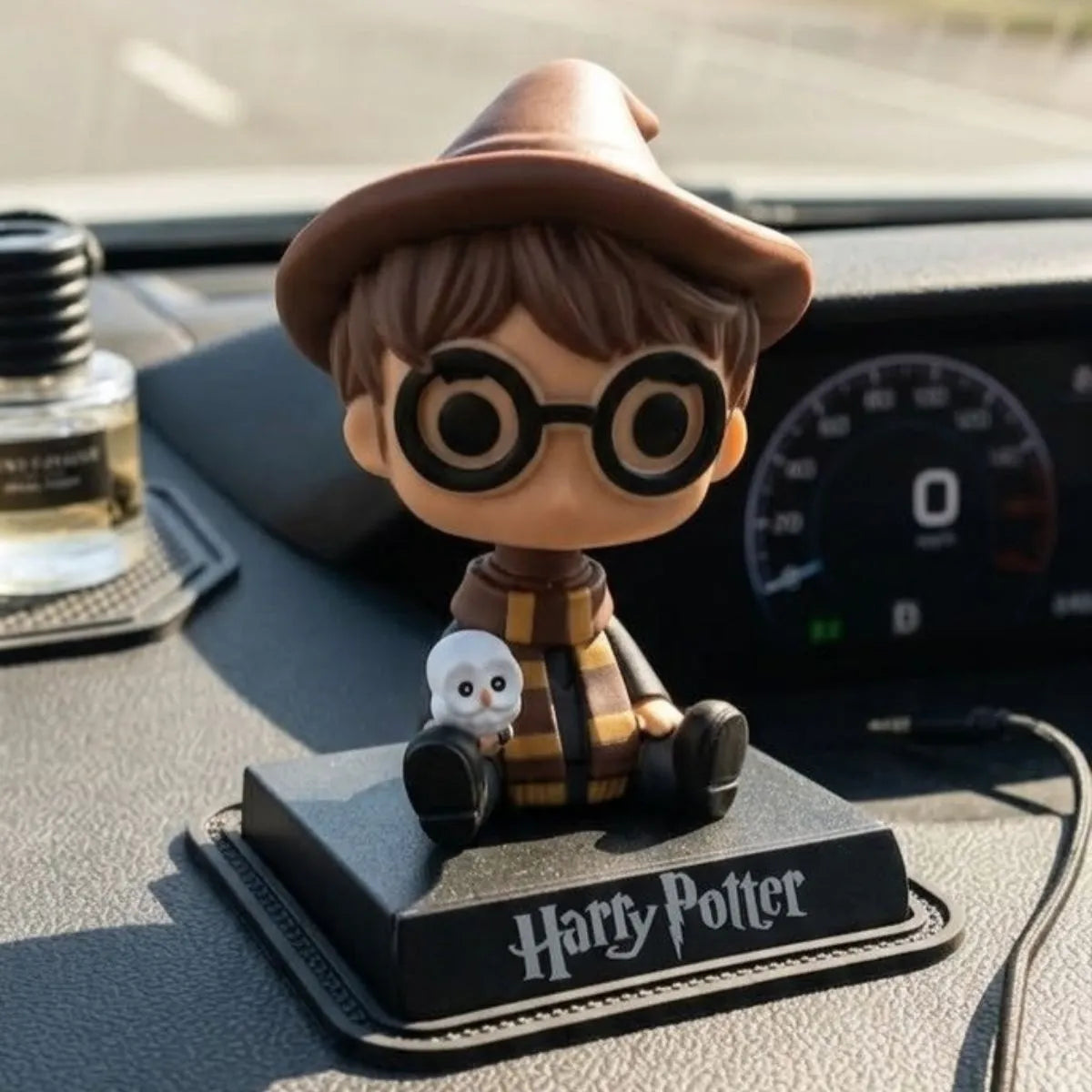 Harry Potter Bobblehead on a Car Dashboard - Tinyminymo