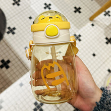 Load image into Gallery viewer, Kawaii Bear Paw Sipper Bottle - Tinyminymo