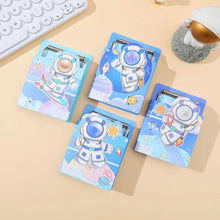 Load image into Gallery viewer, Mini Astronaut Clip Pad - Tinyminymo