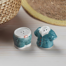 Load image into Gallery viewer, Outfit Salt and Pepper Shaker - Tinyminymo