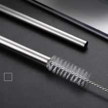 Load image into Gallery viewer, Two Metal Straws and a Cleaning Brush - Tinyminymo