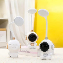 Load image into Gallery viewer, Sitting Astronaut LED Desk Lamp - Tinyminymo