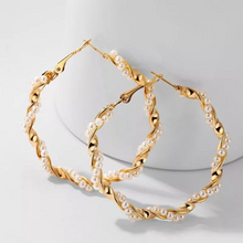Load image into Gallery viewer, Twisted Pearl Hoop Earring - Tinyminymo