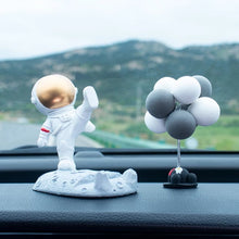 Load image into Gallery viewer, Astronaut Mobile Holder - Kick - Tinyminymo