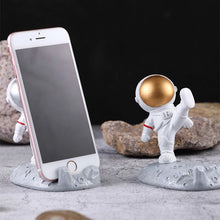 Load image into Gallery viewer, Astronaut Mobile Holder - Kick - Tinyminymo