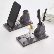 Load image into Gallery viewer, Astronaut Stationery and Phone Holder - Tinyminymo