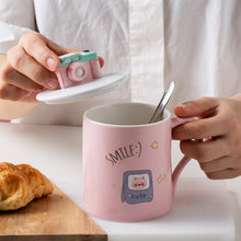 Load image into Gallery viewer, Camera Mug with 3D Lid and Spoon - Tinyminymo