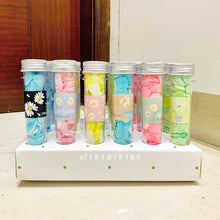 Load image into Gallery viewer, Floral Scented Travel Paper Soap - Tinyminymo