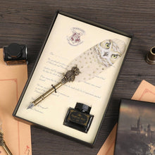 Load image into Gallery viewer, Hogwarts Feather Pen with Ink - Tinyminymo