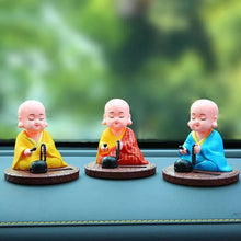 Load image into Gallery viewer, Meditating Monk Solar Power Bobblehead - Tinyminymo