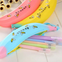 Load image into Gallery viewer, Silicone Banana Pouch