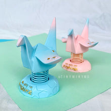 Load image into Gallery viewer, Origami Bobblehead