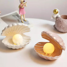 Load image into Gallery viewer, Pearl Shell Lamp - Tinyminymo