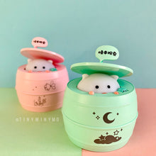 Load image into Gallery viewer, Pig in a Barrel Lamp - Tinyminymo