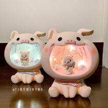 Load image into Gallery viewer, Piggy Table Lamp - Tinyminymo