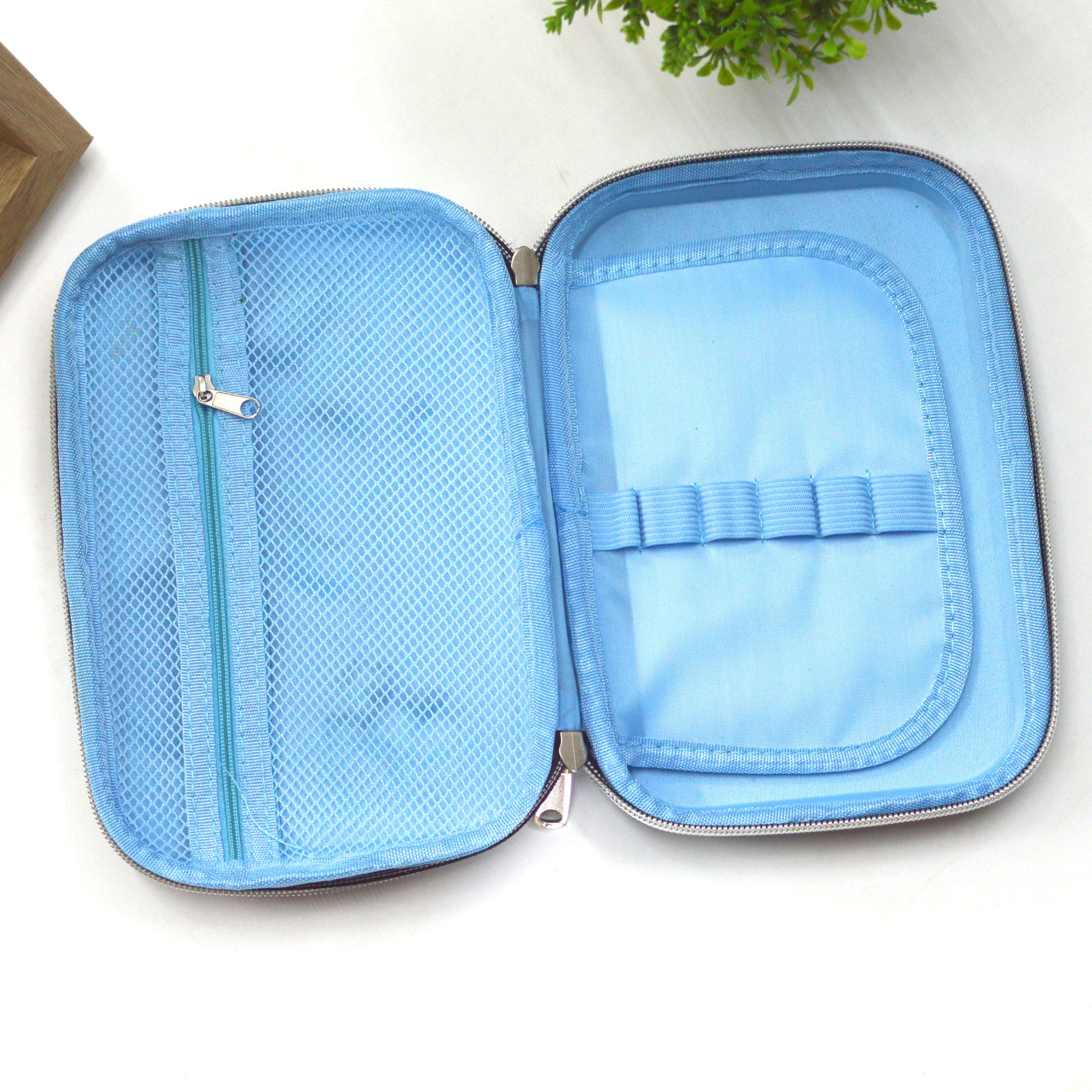 Astronaut 3D Smiggle Pouch - Tinyminymo 