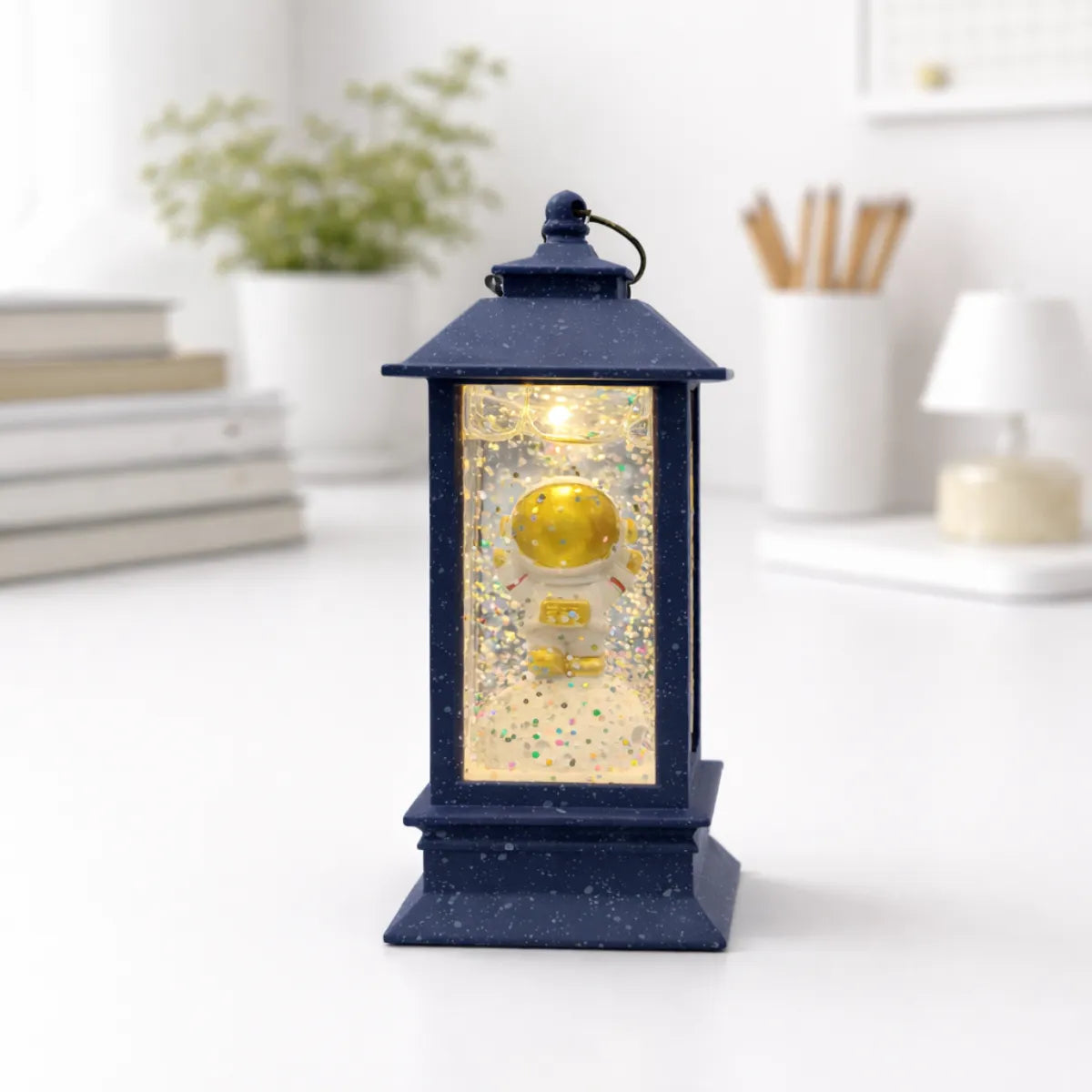 Lantern Shaped Astronaut Lamp - Tinyminymo