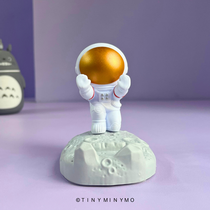 Astronaut Mobile Holder - Hand Support - Tinyminymo