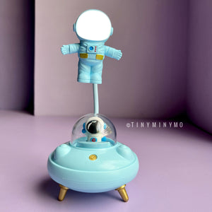 Astronaut in UFO LED Desk Lamp - Tinyminymo