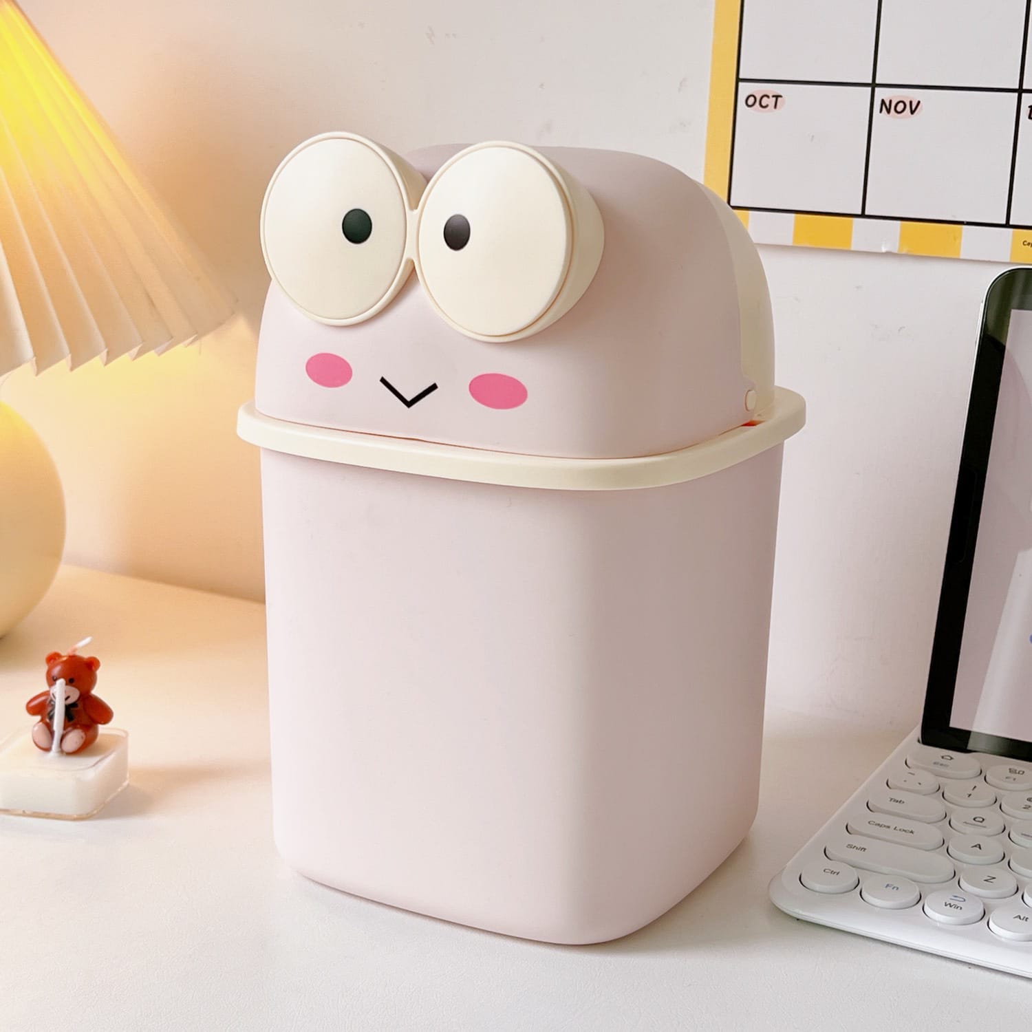 Big Eye Frog Desk Accessory - Tinyminymo