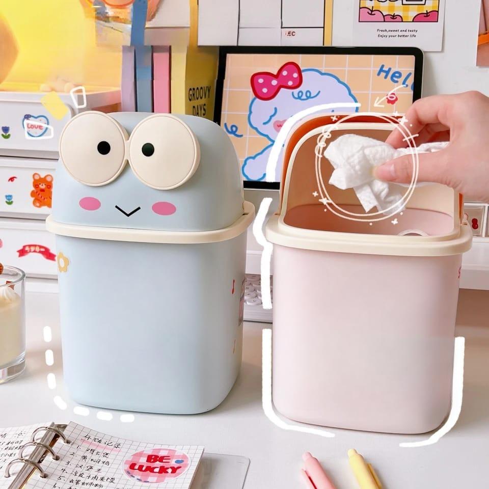 Big Eye Frog Desk Accessory - Tinyminymo