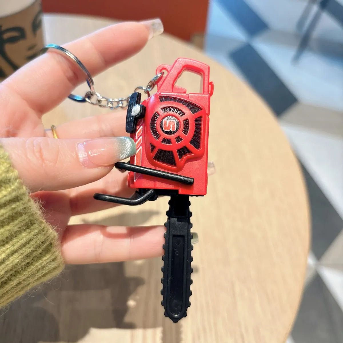 Red Chainsaw Keychain - Tinyminymo