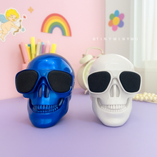 Load image into Gallery viewer, Cool Skull Wireless Bluetooth Speaker - Tinyminymo
