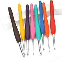 Load image into Gallery viewer, Set of colorful Crochet Hooks - Tinyminymo
