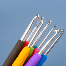 Load image into Gallery viewer, Set of Crochet Hooks - Tinyminymo
