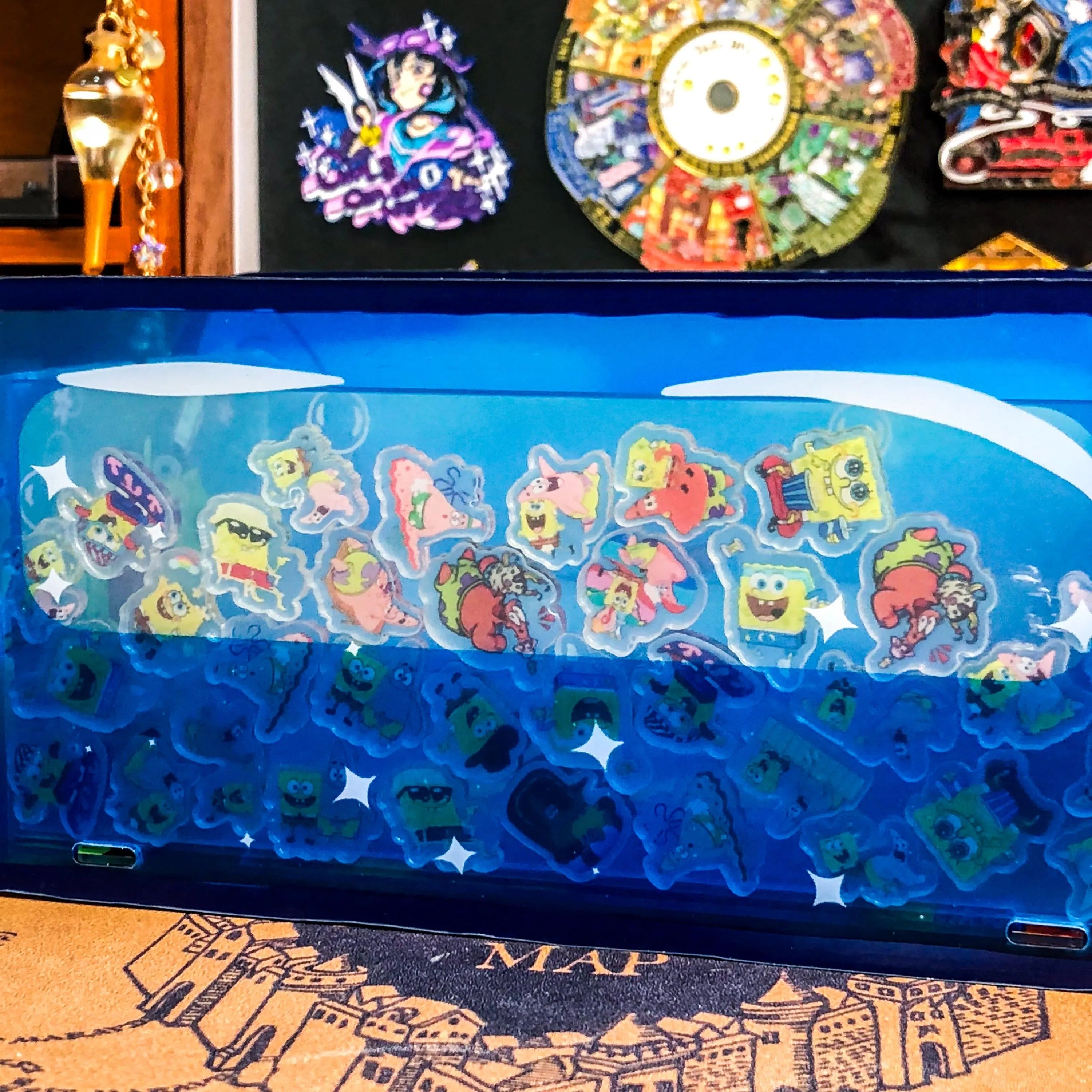 Spongebob Characters Inside the Tissue Holder - Tinyminymo