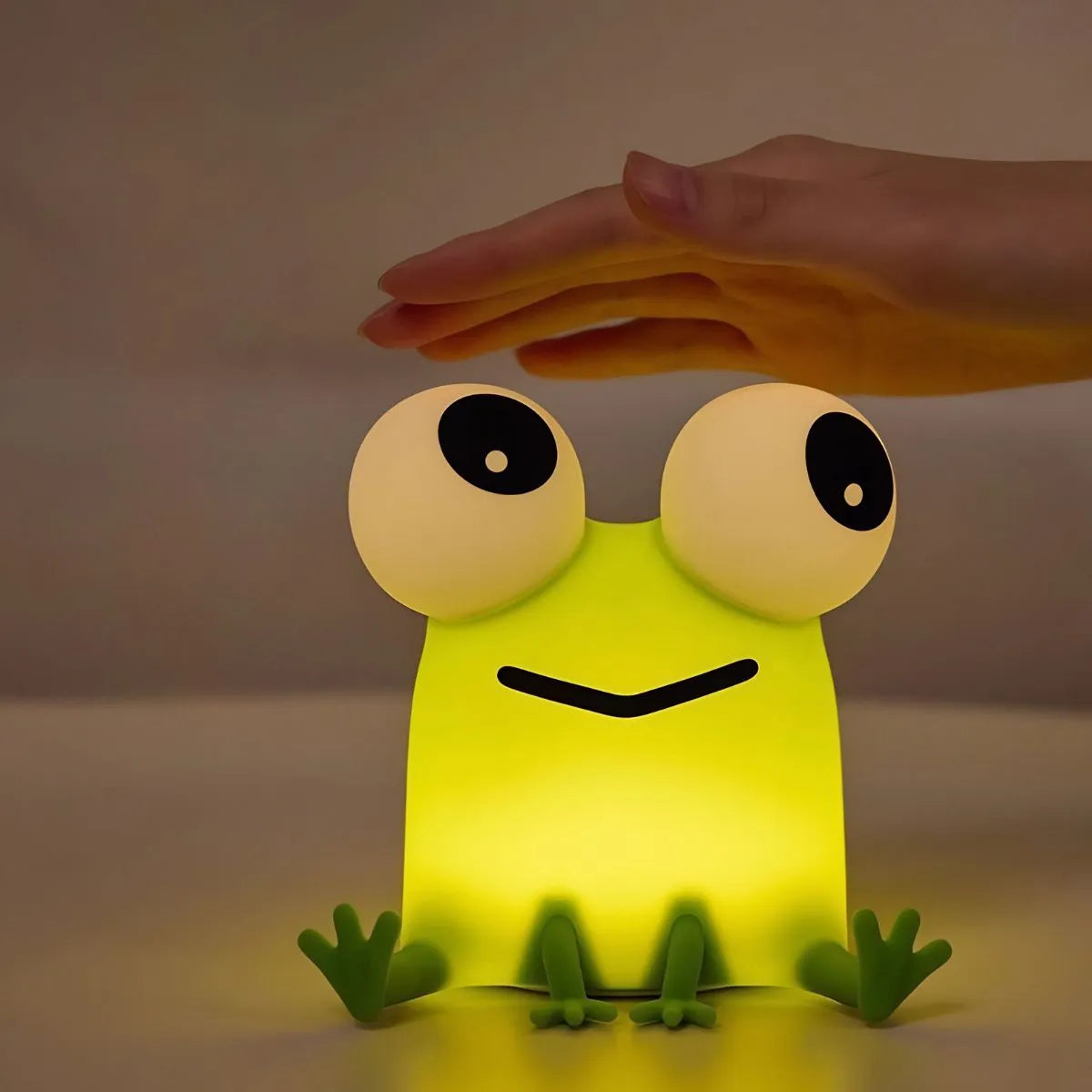 Tap Light in Frog Shape - Tinyminymo