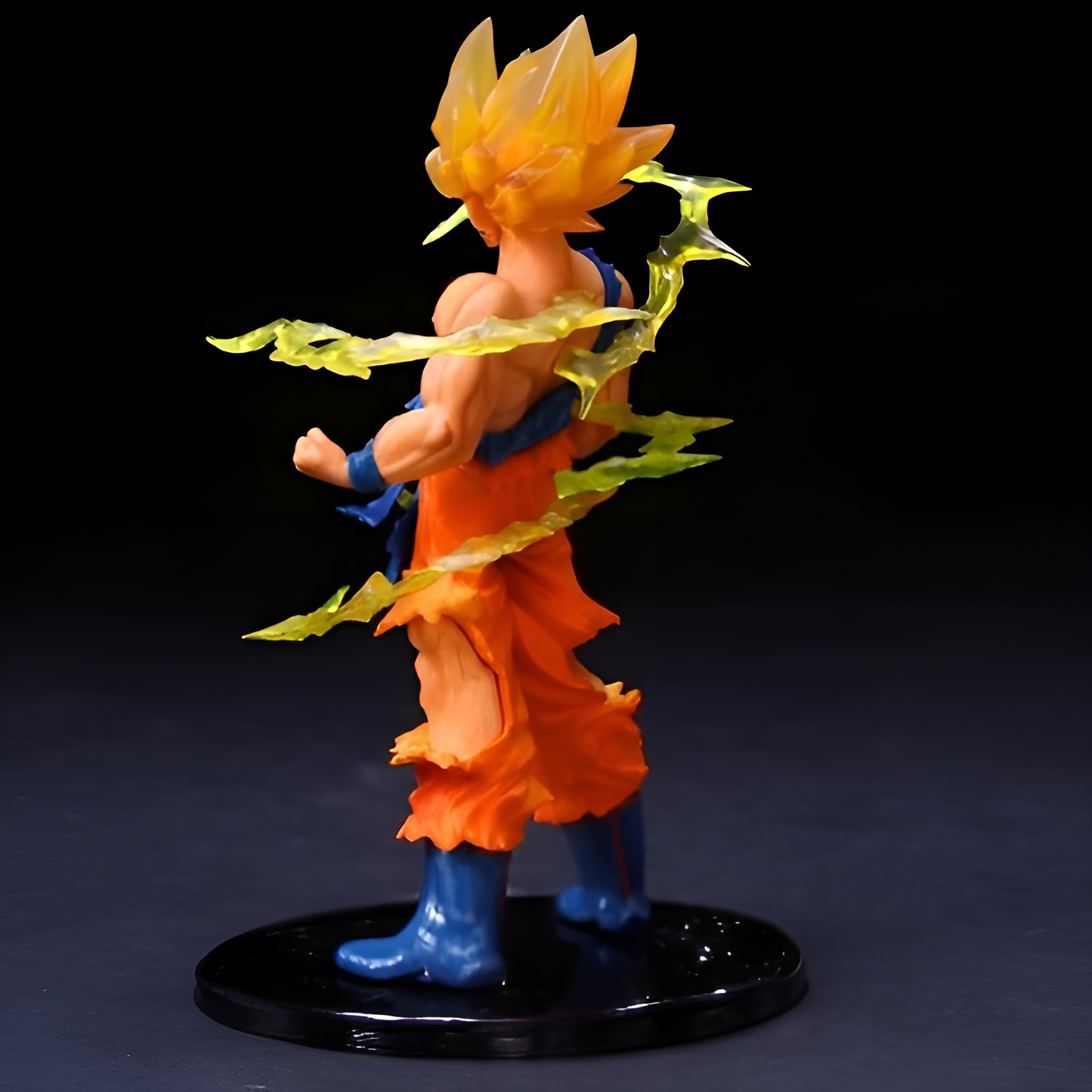 Goku Super Saiyan Action Figure - Tinyminymo