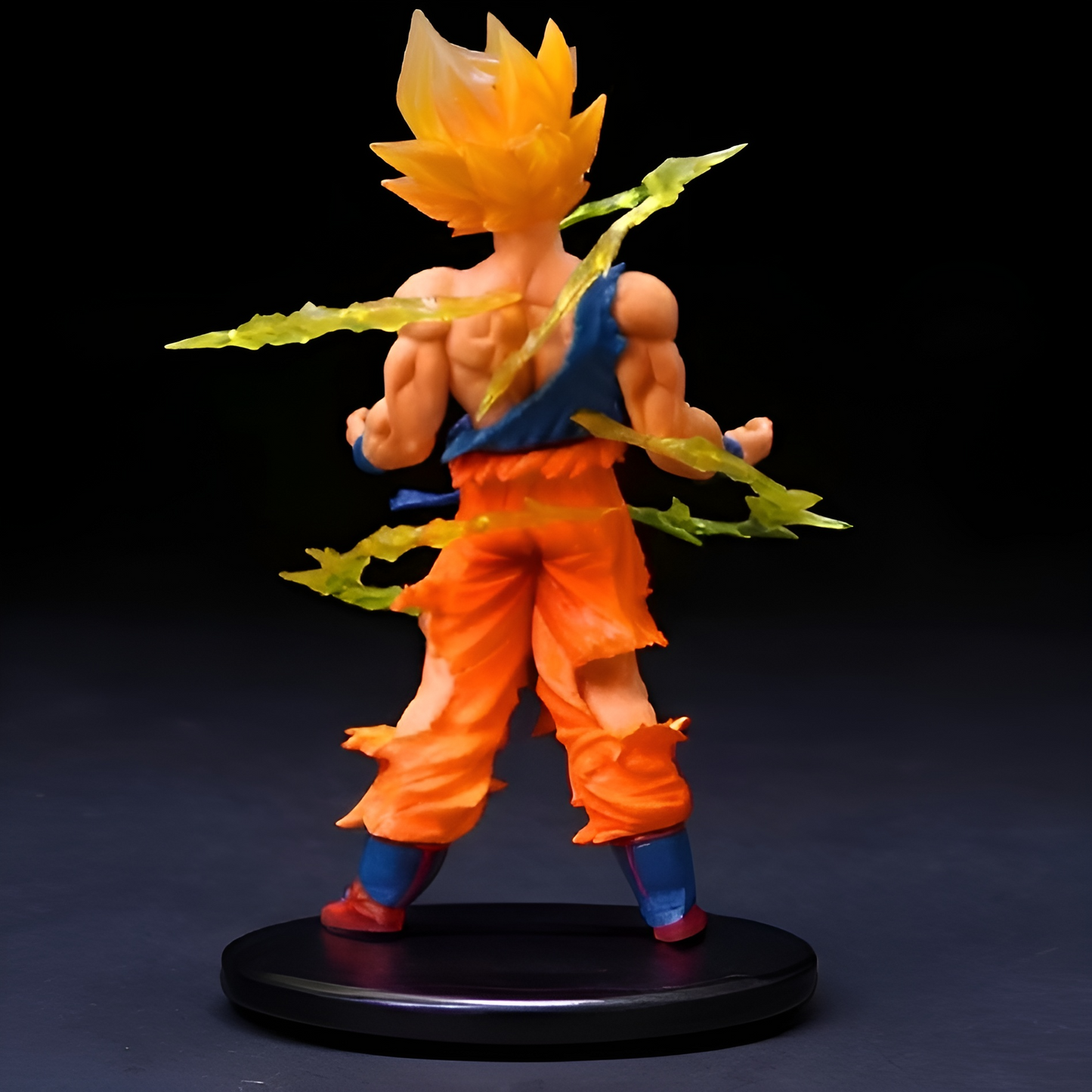 Goku Super Saiyan Action Figure - Tinyminymo