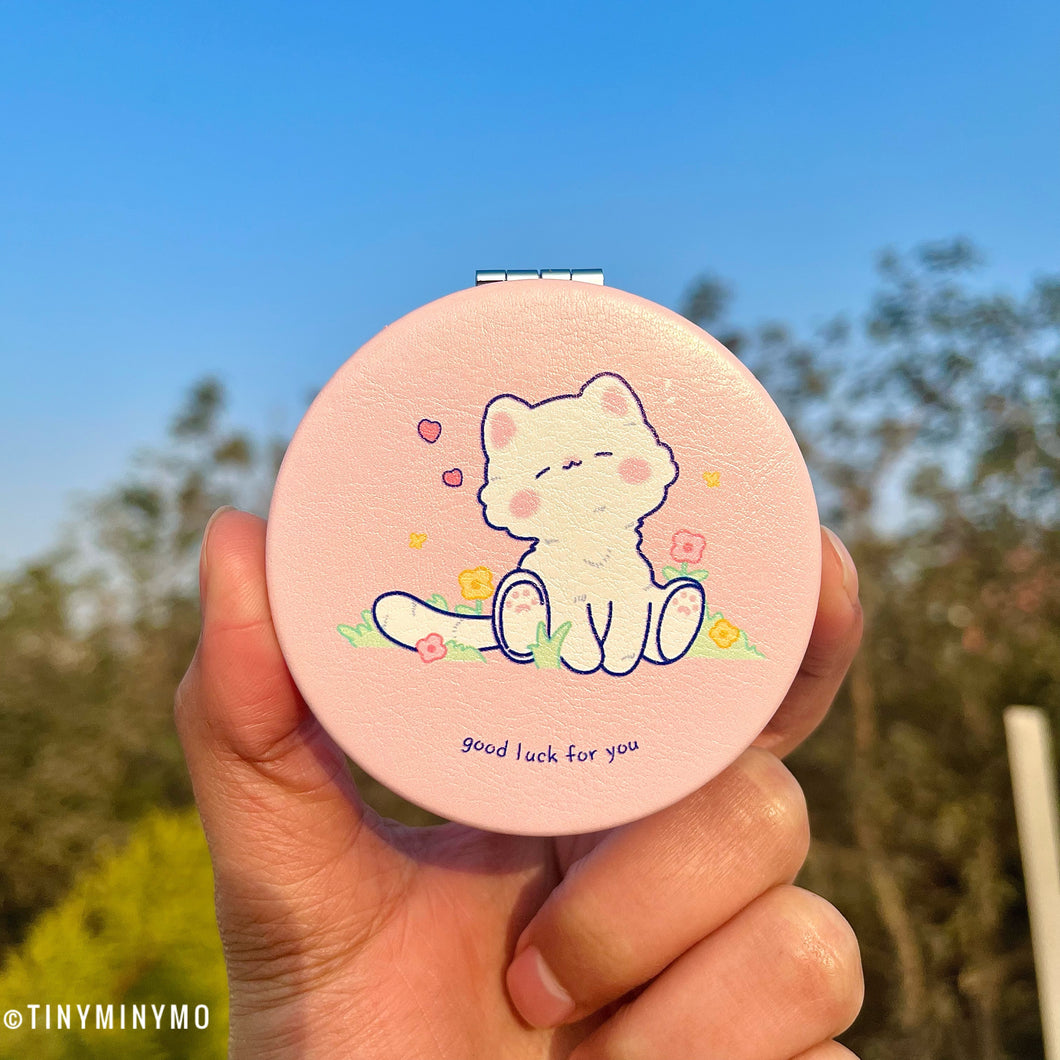 Good Luck Kitty Pocket Mirror - Tinyminymo