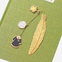 Load image into Gallery viewer, Harry Potter Bookmark with Charms in Hufflepuff House Uniform - Tinyminymo
