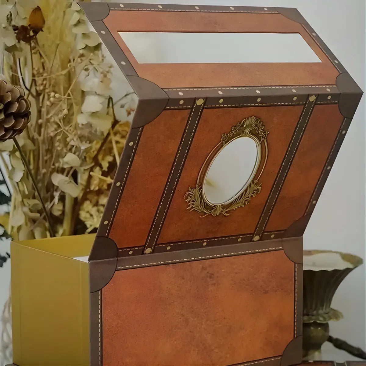 Gift Box in a Harry Potter Design - Tinyminymo