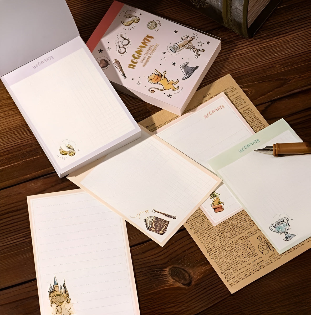 Hogwarts Memo Pad Online from Tinyminymo