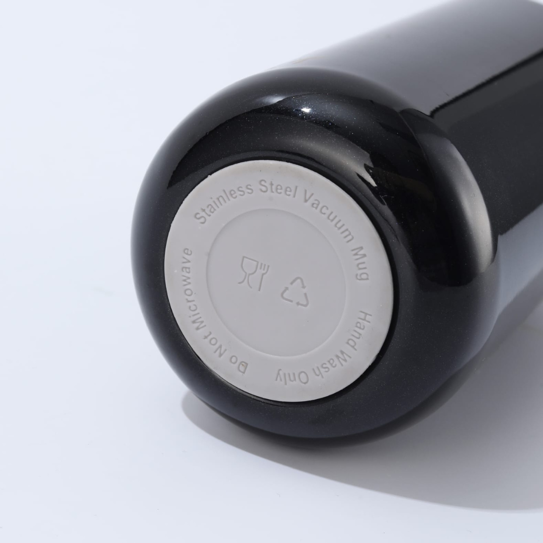 Bottom of Insulated Metallic Travel Bottle - Tinyminymo