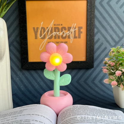 Kawaii Flower Mini Desk Lamp -Tinyminymo