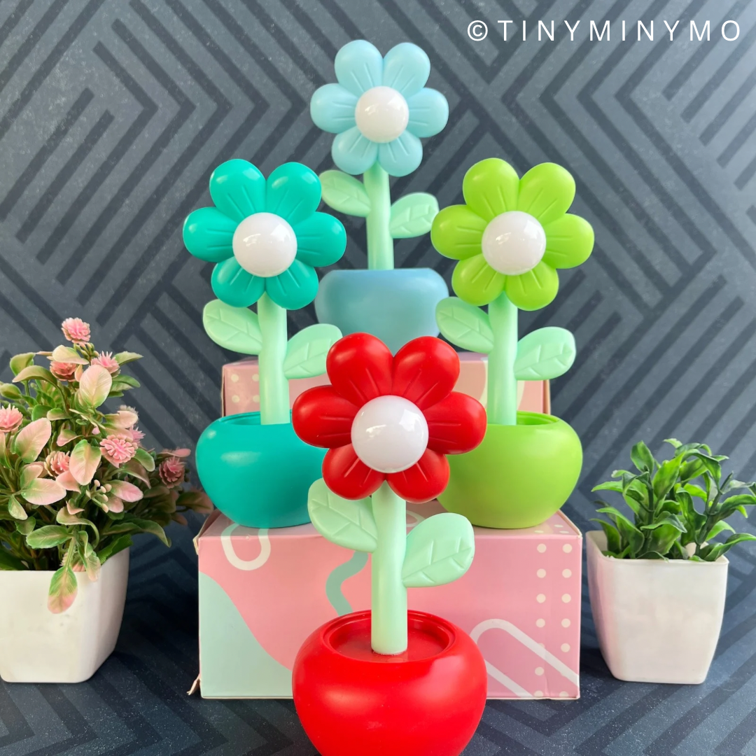 Kawaii Flower Mini Desk Lamp -Tinyminymo