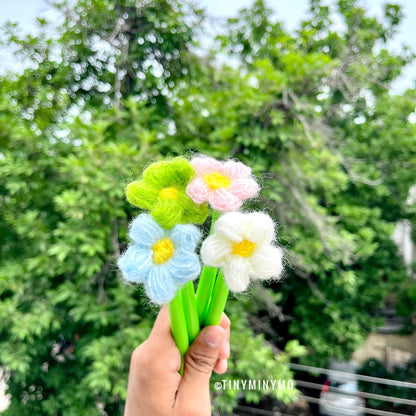 Knitted Flower Pen - Tinyminymo