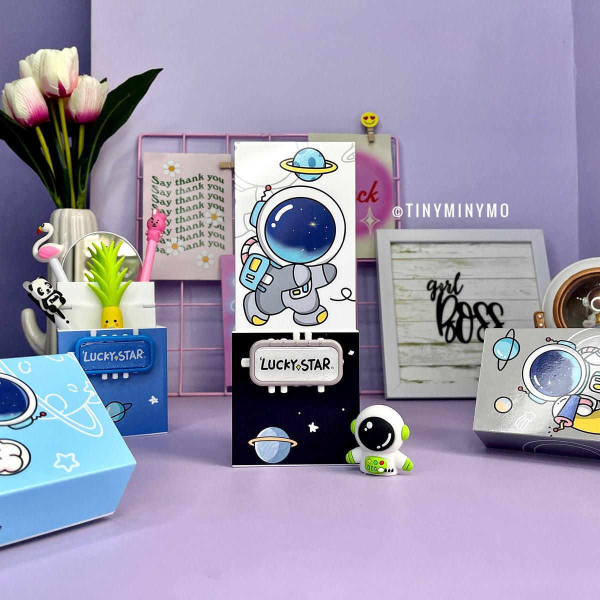 Lockable pencil box cum pen stand - Astronaut - Tinyminymo