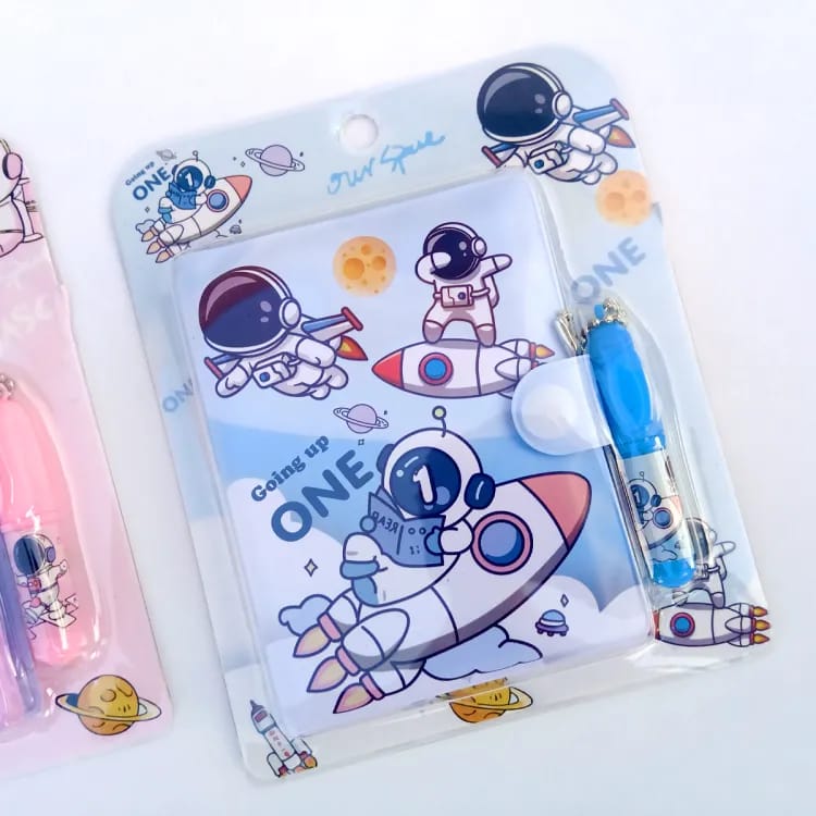 Mini Diary with Pen - Astronaut - Tinyminymo